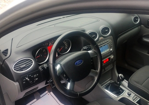 Ford Focus cena 16900 przebieg: 220000, rok produkcji 2008 z Radom małe 172